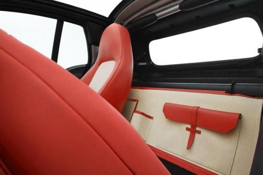 Детали интерьера Smart ForTwo by Hermes 2008 года  (фото 6 из 17)